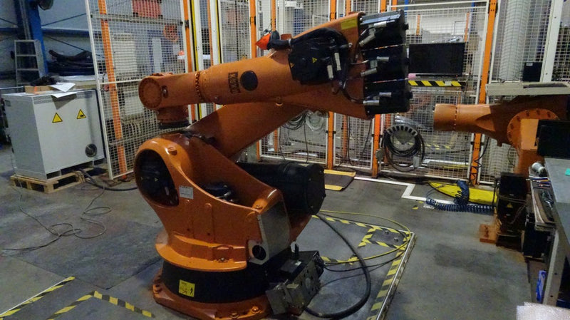 [Klever Portal:1540:7f22c288f001] KUKA Robot industrial - KR 210-2