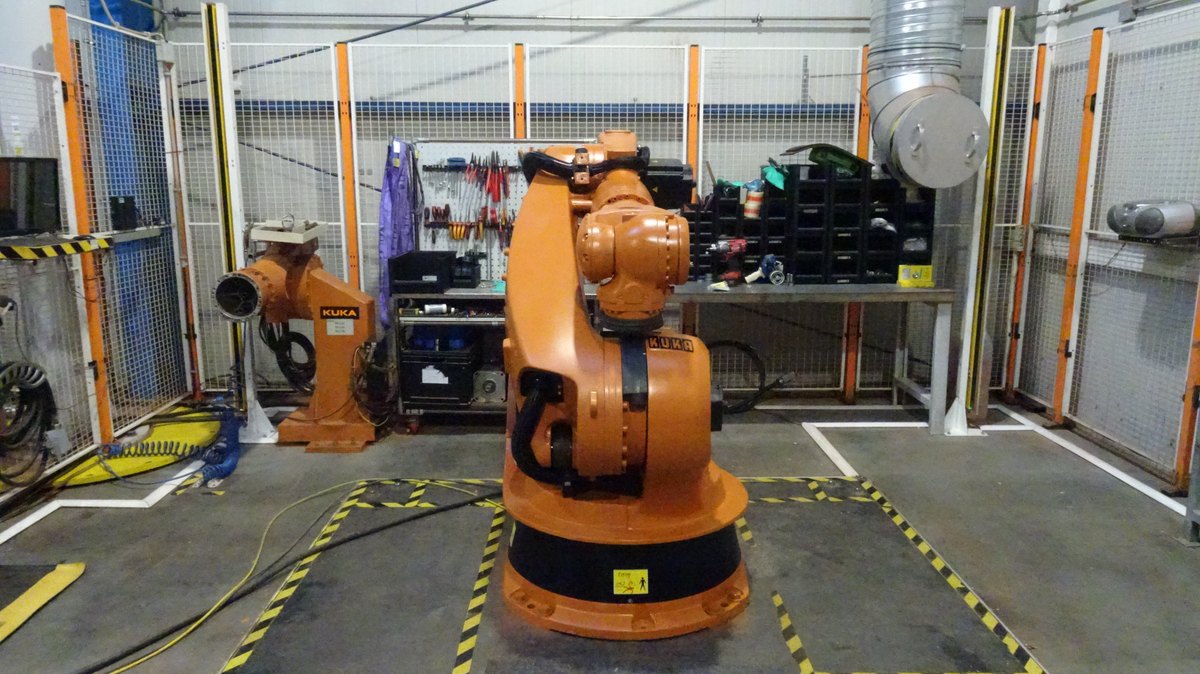 [Klever Portal:1541:d5aaf9f0be4a] KUKA Robot industrial - KR 210-2