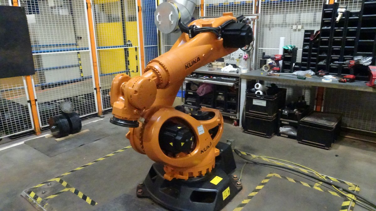 [Klever Portal:1609:355c59f88397] KUKA Robot industrial - KR 210 R2700 extra