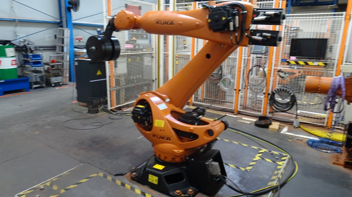 [Klever Portal:1629:6c7e3e1ae7c1] KUKA Robot industrial - KR 210 R2700 extra