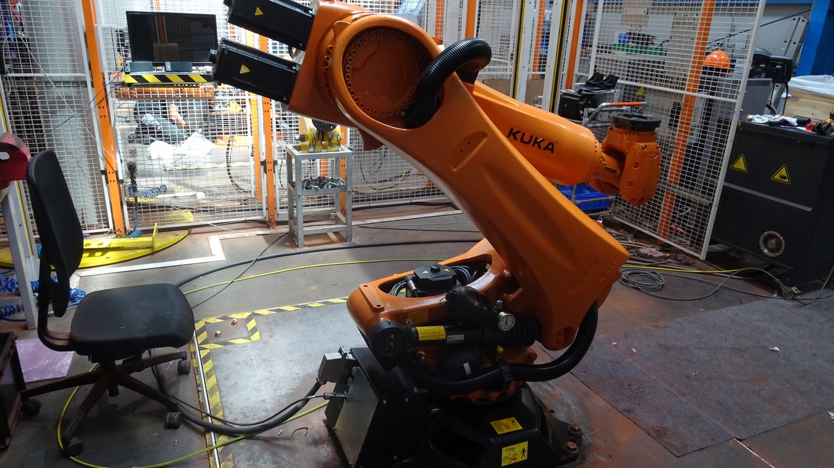 [Klever Portal:1689:1a2e79335d1c] KUKA Robot industrial - KR 210 R2700 extra