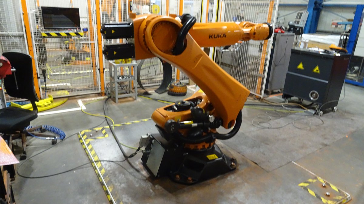 [Klever Portal:1700:f4a6105bc2e4] KUKA Robot industrial - KR 210 R2700 extra