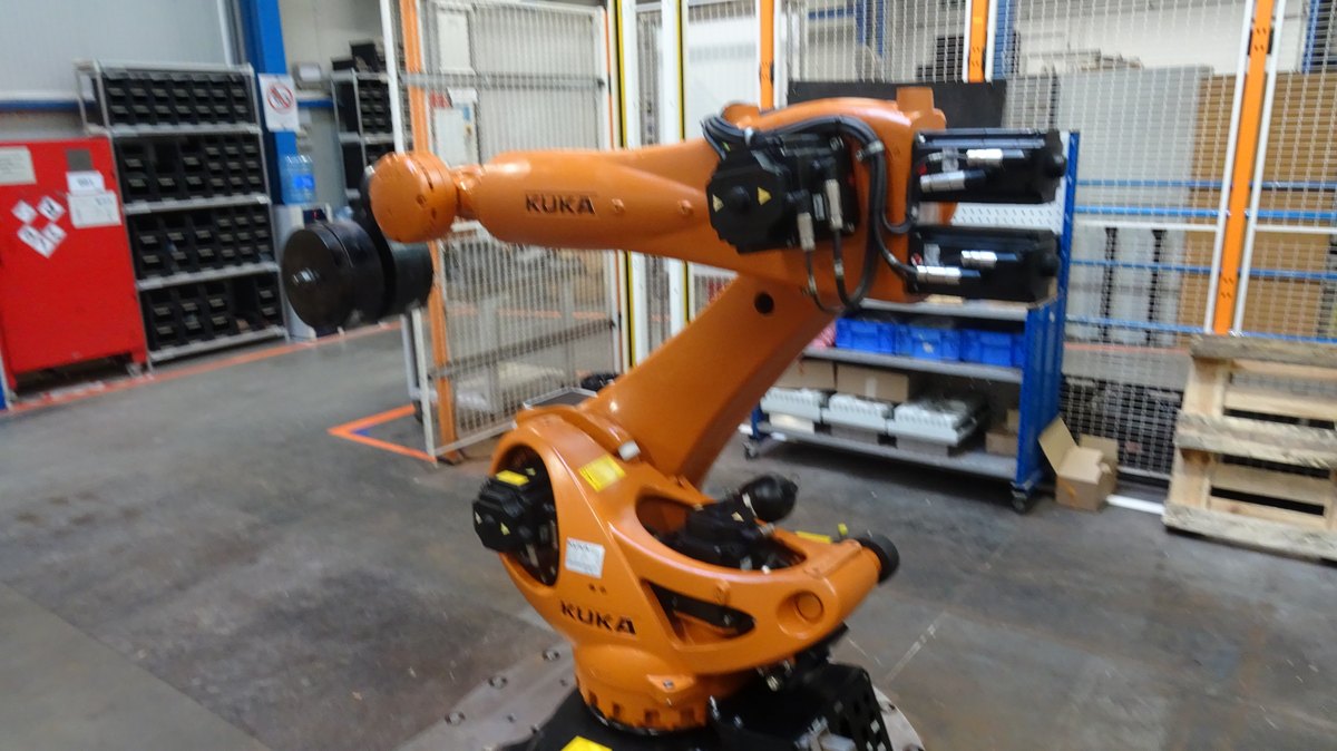 [Klever Portal:1957:194204bb808f] KUKA Robot industrial - KR 240 R2700 prime