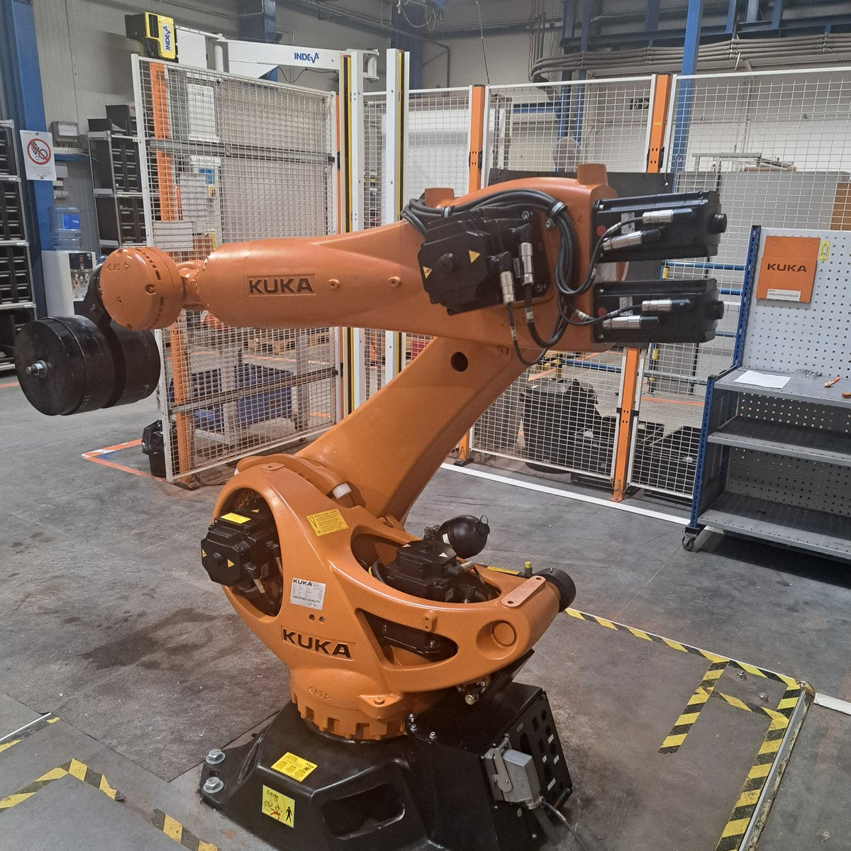 [Klever Portal:1991:61efcd52b350] KUKA Robot industrial - KR 240 R2700 prime