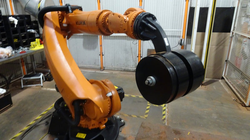 [Klever Portal:2050:76e5febd7539] KUKA Robot industrial - KR 240 R2700 prime · Imagen principal
