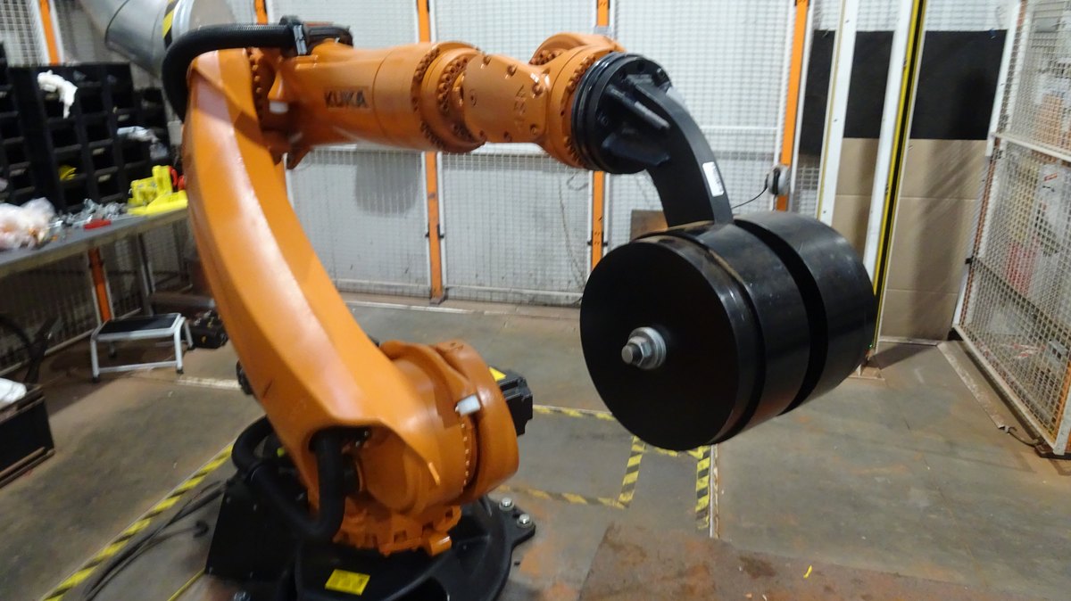 [Klever Portal:2053:f44f952ebaab] KUKA Robot industrial - KR 240 R2700 prime