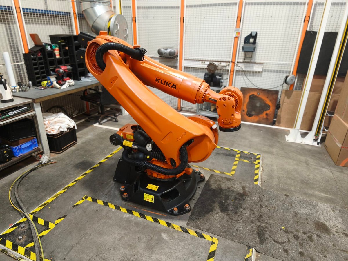 [Klever Portal:2060:069af7d35213] KUKA Robot industrial - KR 240 R2700 prime