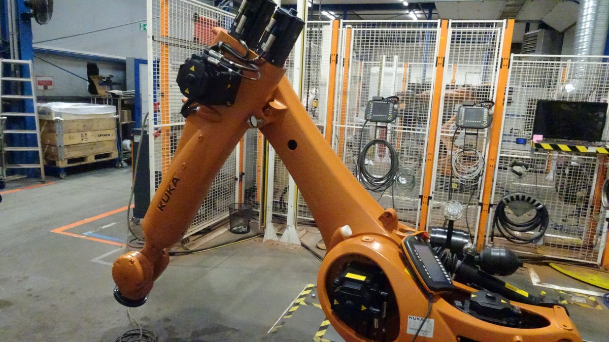 [Klever Portal:2104:4a4d15133ff8] KUKA Robot industrial - KR 210 R2700 extra · Imagen principal
