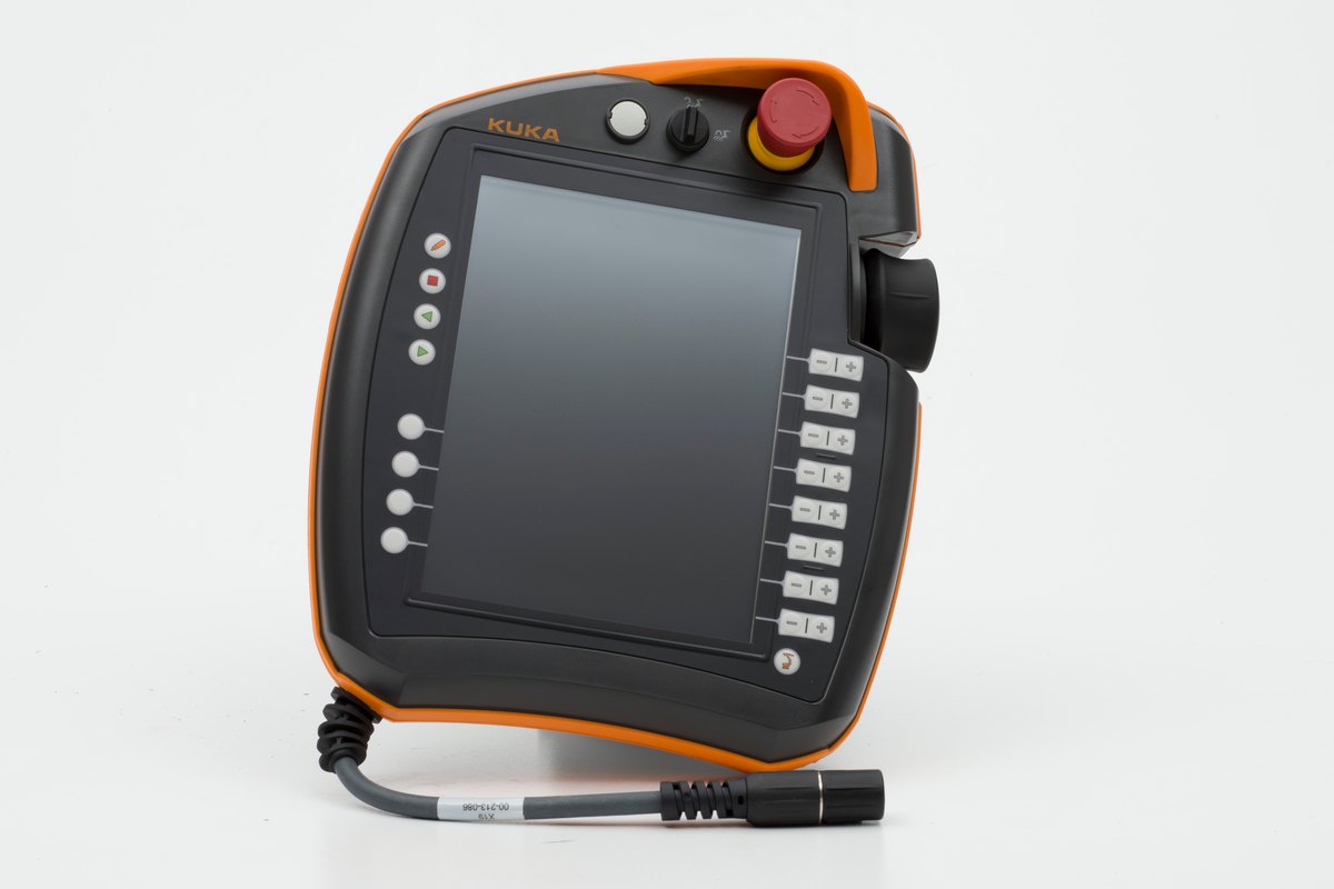 [Klever Portal:4113:7e9e5f141f09] KUKA KCP - KUKA smartPAD 0,25m · Imagen principal